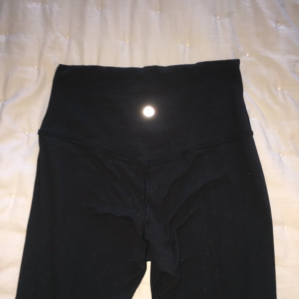 Size 2 Black Lululemon Leggings (ON HOLD)